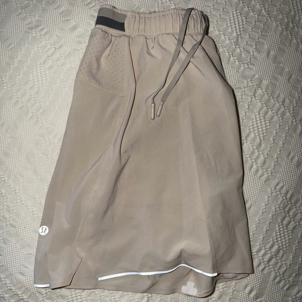Men’s lululemon athletica Beige shorts